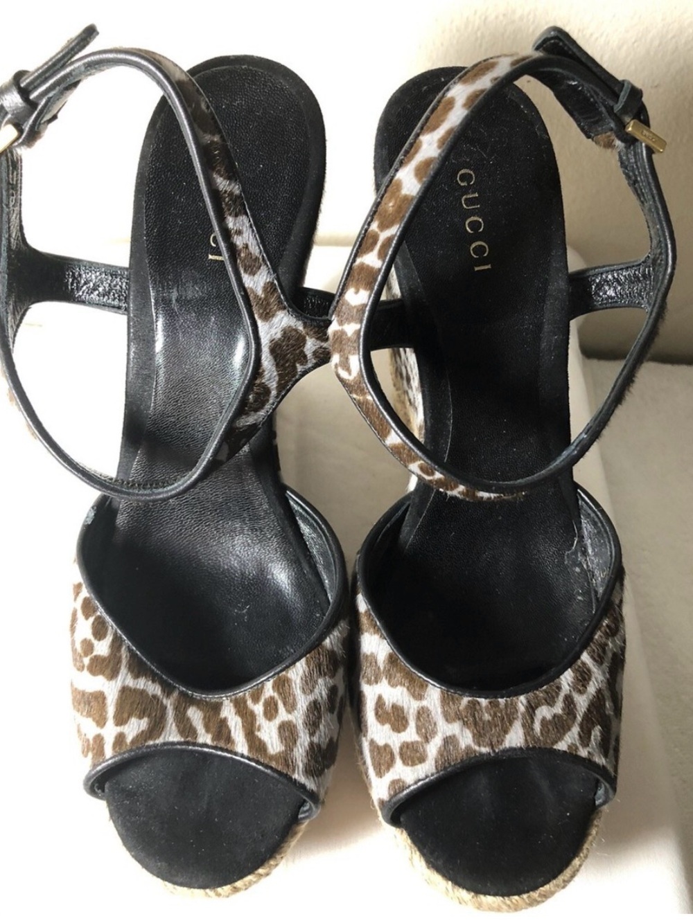 Authentic Gucci wedge sandals animal print 37